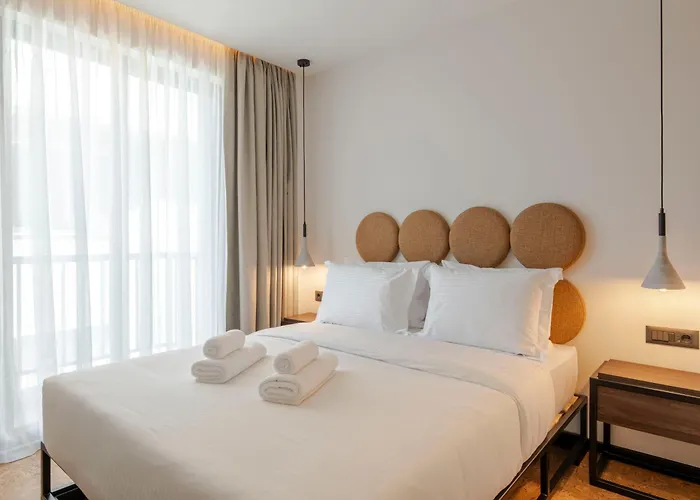 Parea Athens Aparthotel